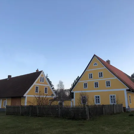 Statek Farm stay *